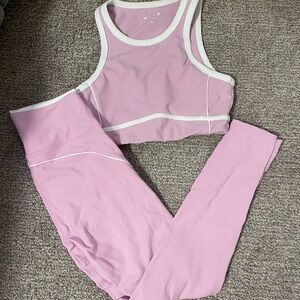 Wilo Women's Pink Leggings and Crop Top Set